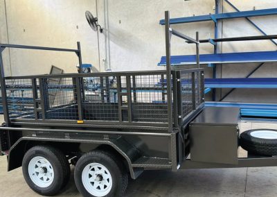 trailer with cage